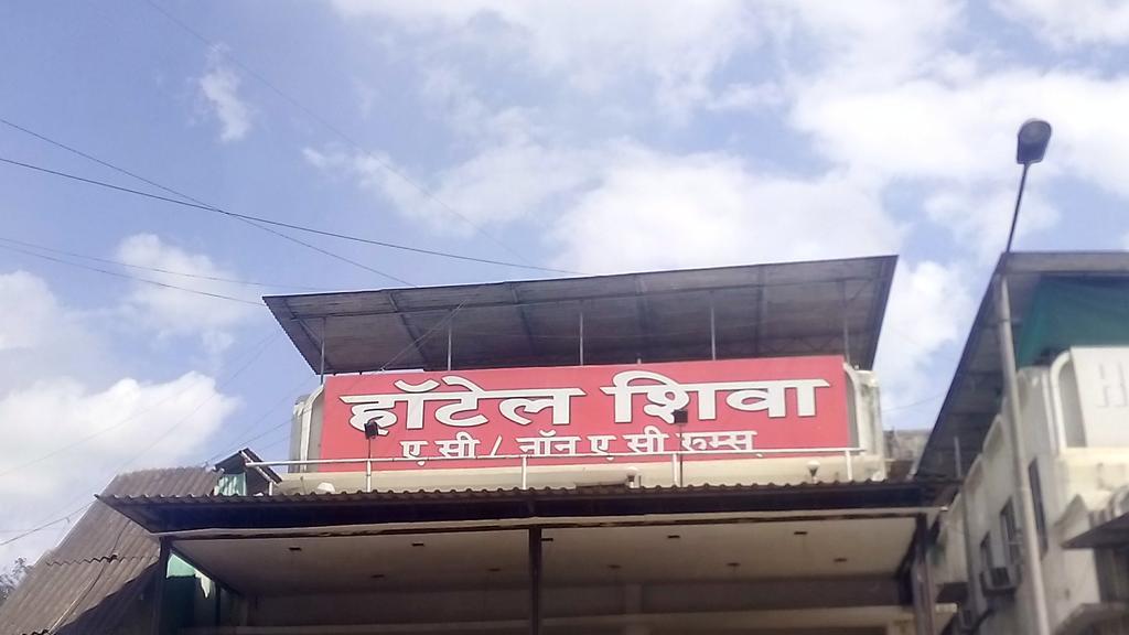 Hotel Shiva Panvel Extérieur photo