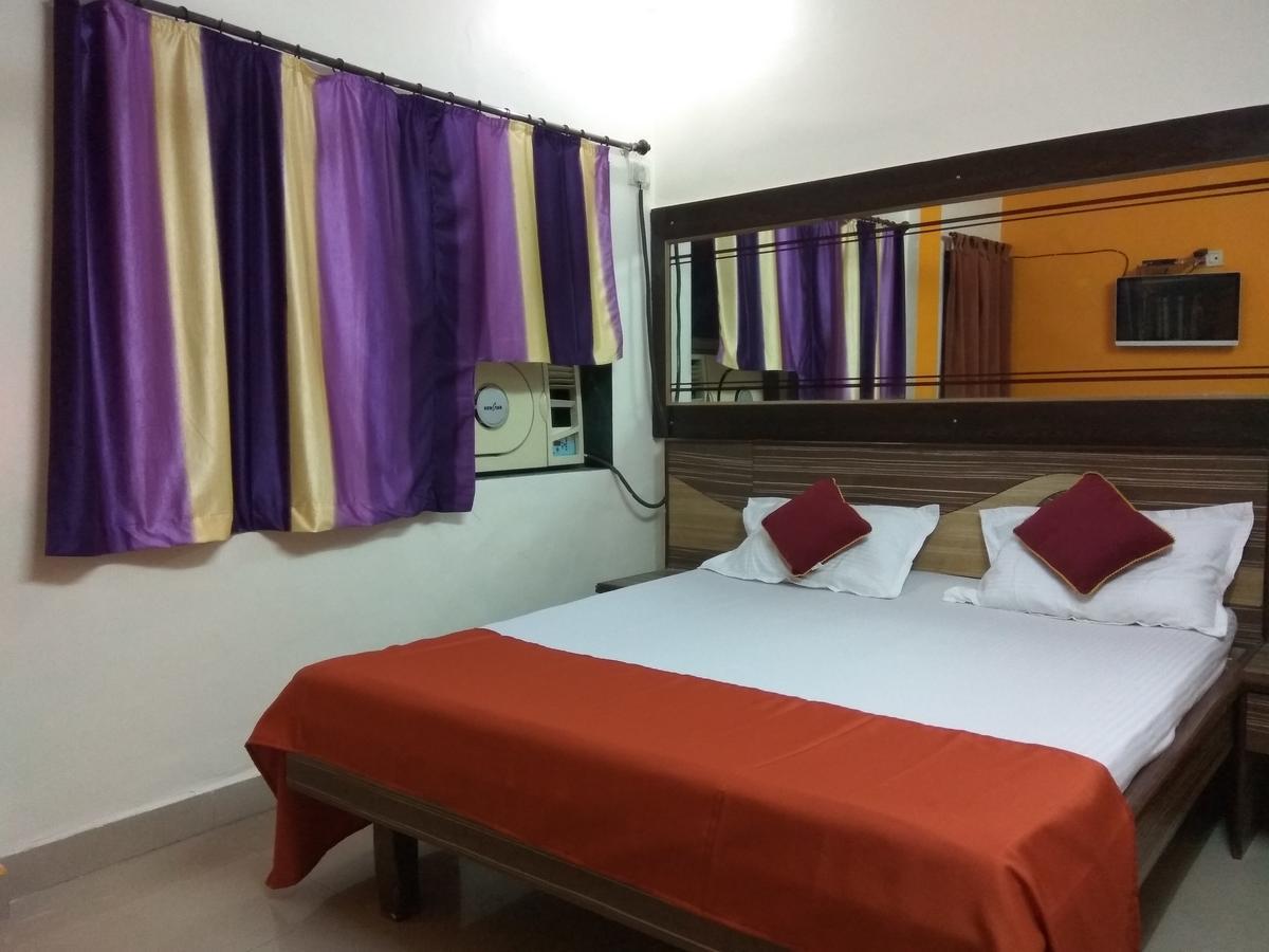 Hotel Shiva Panvel Extérieur photo