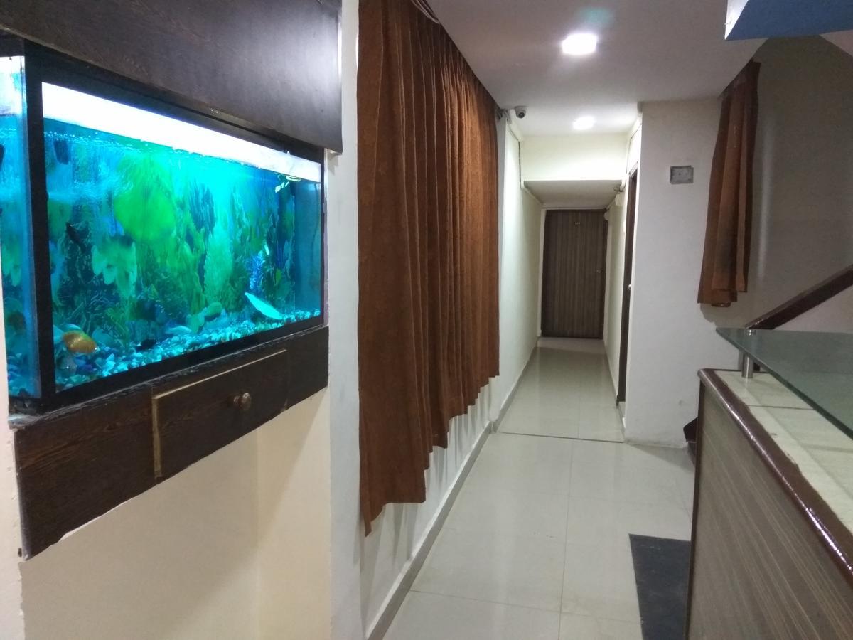 Hotel Shiva Panvel Extérieur photo